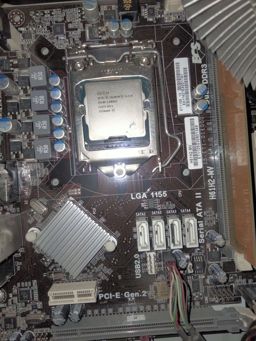 Мониторы и системные блоки