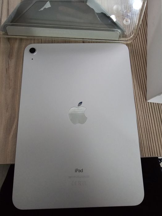 Айпад 10 тый.  В идеале без минуса