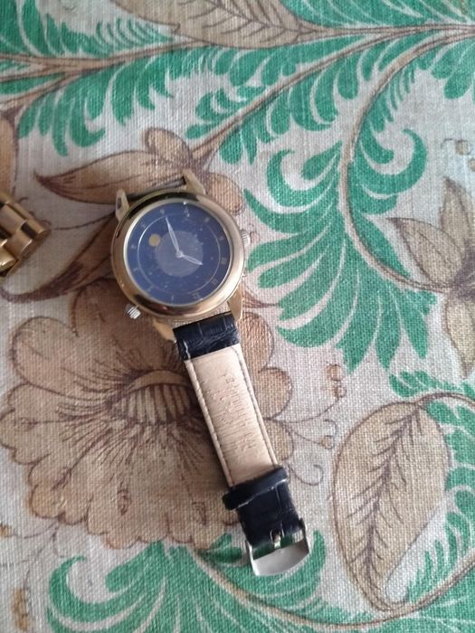 Продам часы оригиналы