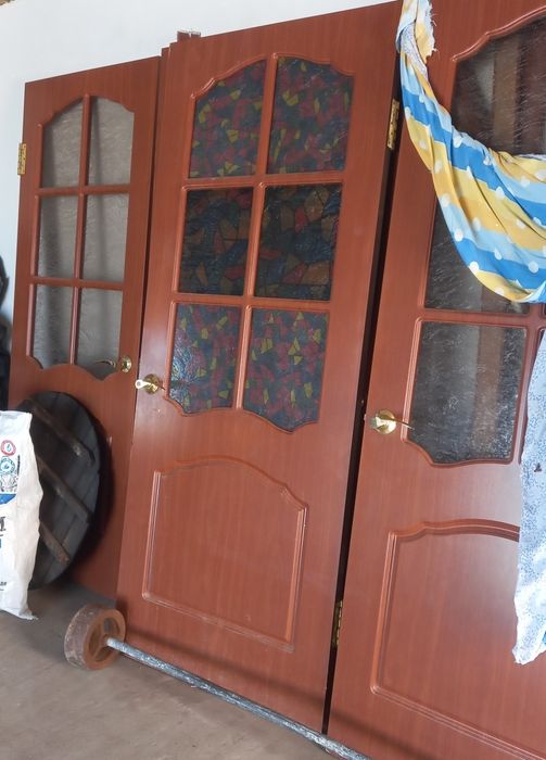 Поодам хорошие двери