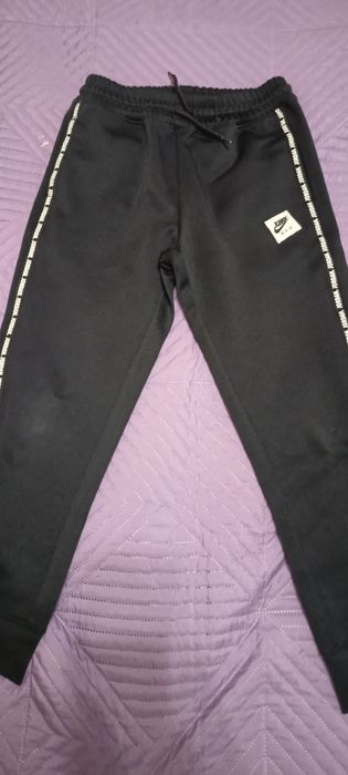 4 бр Панталони за момче размер 140/146 см.