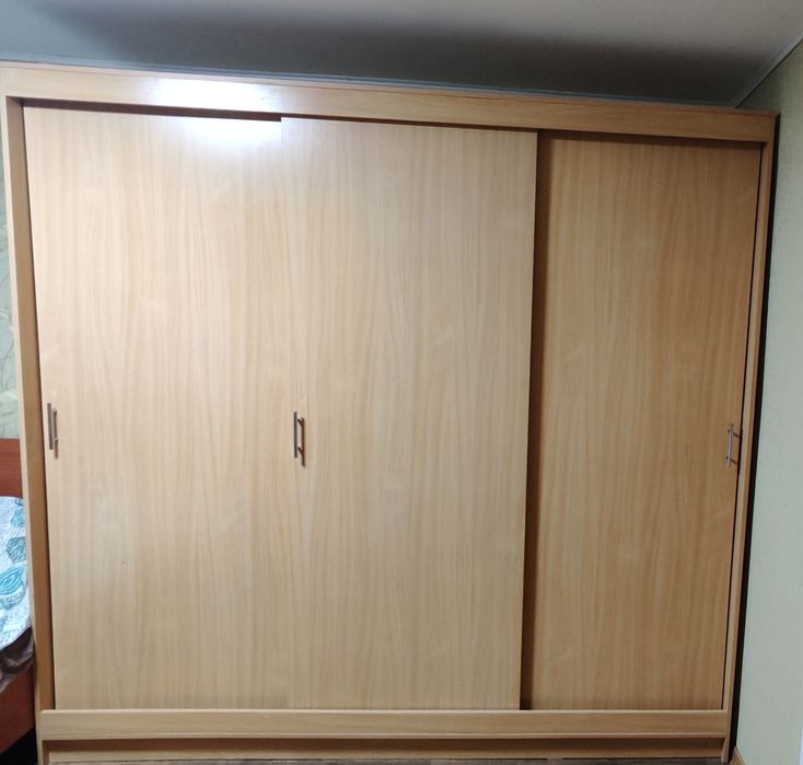 Продам шкаф купе