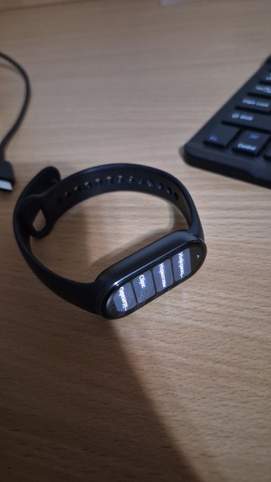 Mi band 9 есть незаметные царапины на экране
