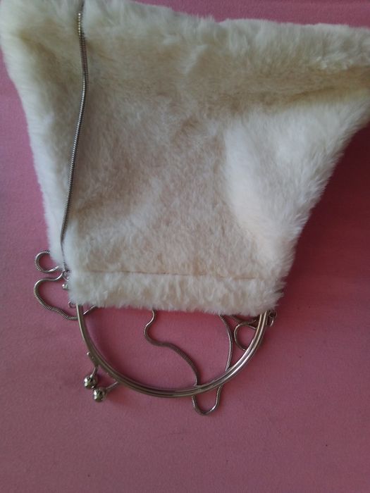 Дамски чанти различни големини модели цветове