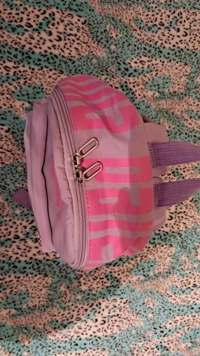 Продаются рюкзаки на девочку и мальчика