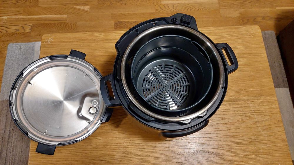 Комбиниран мултикукър Instant Pot DUO CRISP + AIR FRYER, 8 L