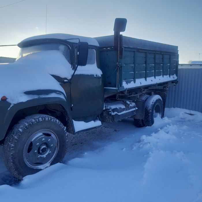 Продам зил 130 .