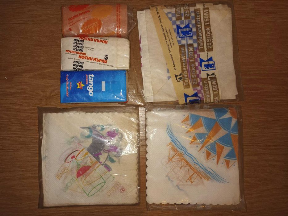 Покривки и кърпи от всякакъв вид, стари и нови, дантелени, платнени