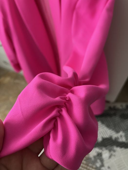 Продам женские пиджаки