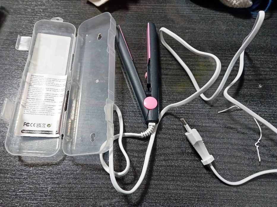 Mini placa pentru par