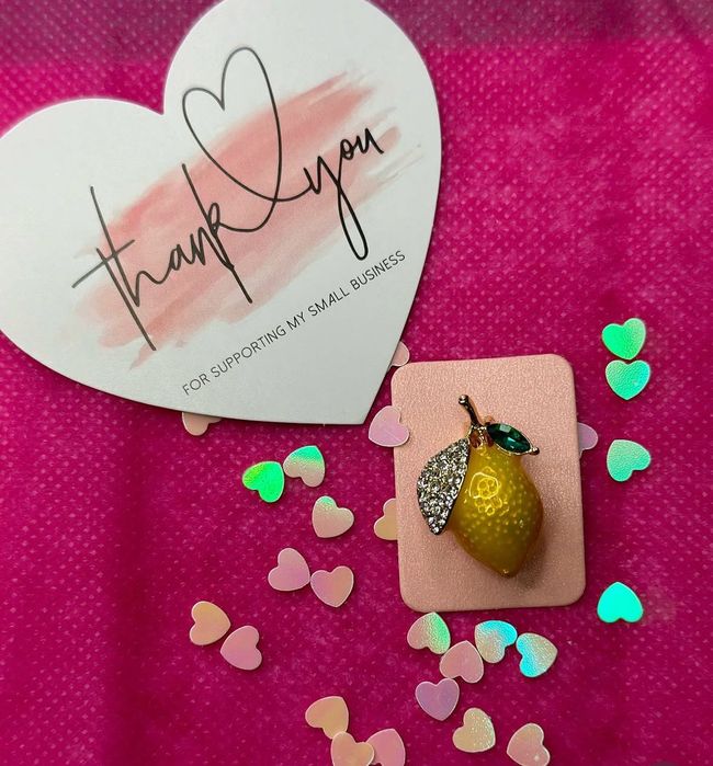 Брошки за всеки повод