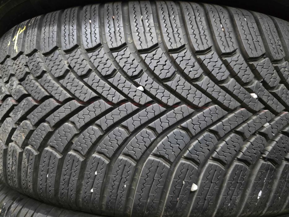 2бр Зимни гуми 225 55 18 - Bridgestone - DOT 2024