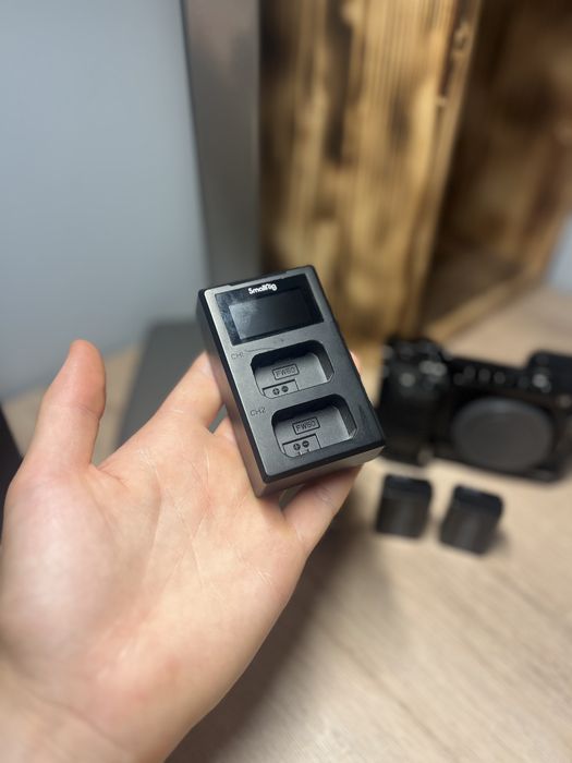 Sony A6400 + SmallRig cage +SmallRig NP-FW50 3818