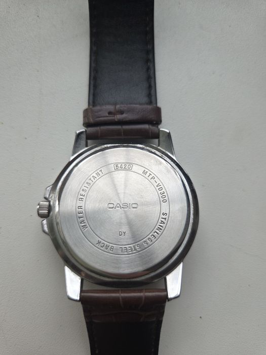 Продам Часы Casio