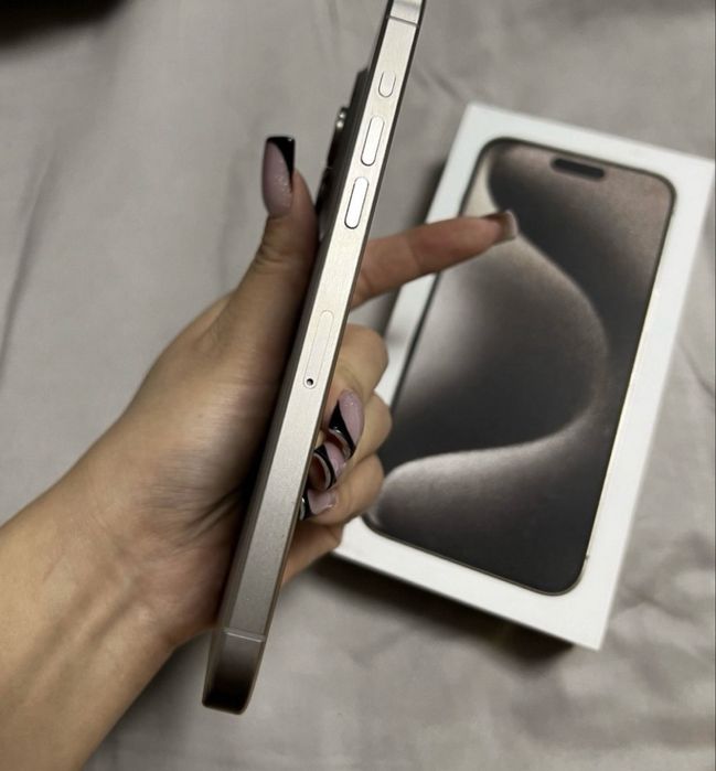 Iphone 15 pro max ideal 256 xotira suvga ishledi karopka dakument