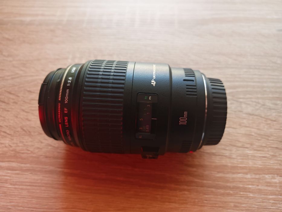 Canon 100mm F/2.8 (Nikon,Fuji,Sony)