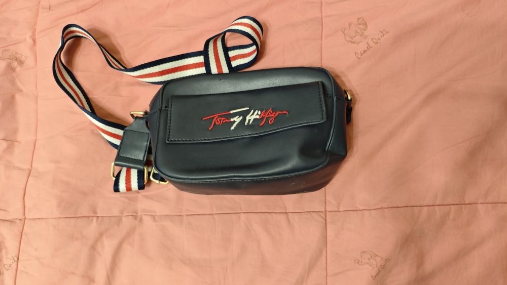 Сумка Tommy Hilfiger