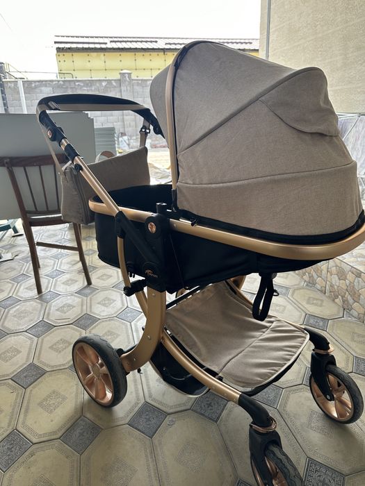 Коляска детская .