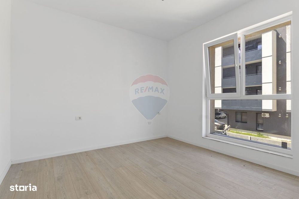 Apartament cu 3 camere de vânzare și parcare, bloc nou, zona Giroc