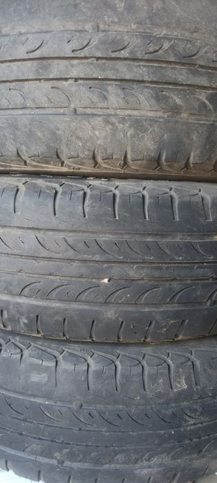 Продам резину летнию