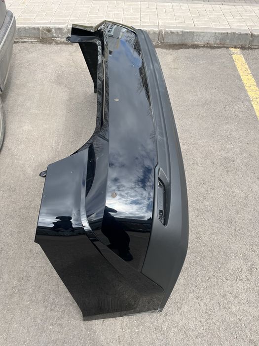 Продам бампер от камри 80 оригинал