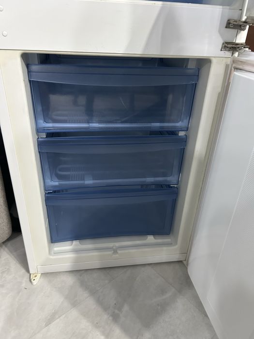 хладилник с фризер за вграждане GORENJE RKI 4294 W