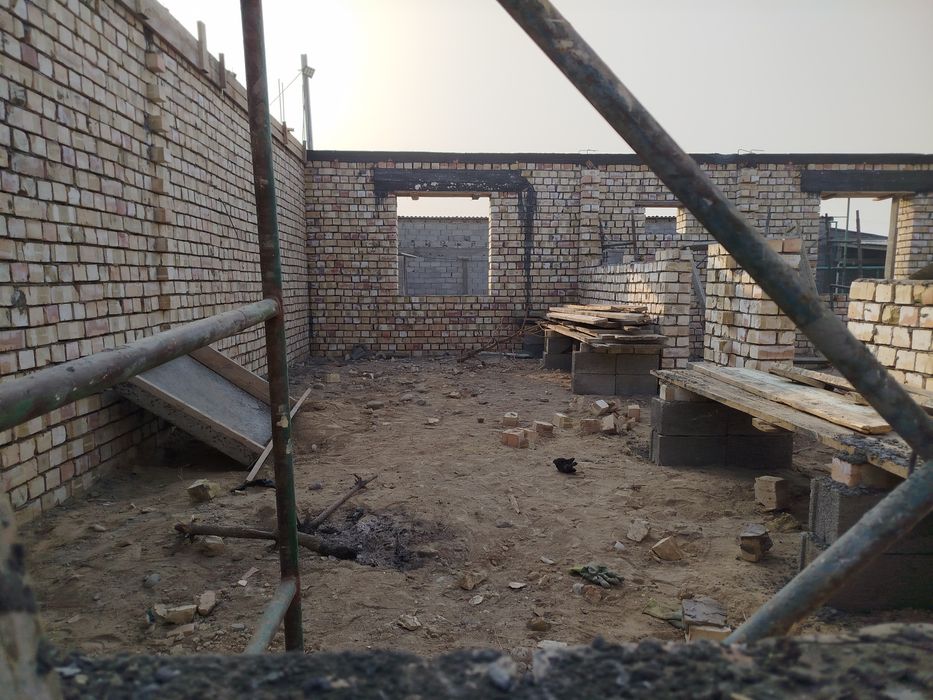 Участка сотилади 4 соток.