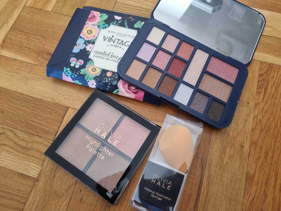 Комплект гримове козметика сенки хайлайтър и гъба