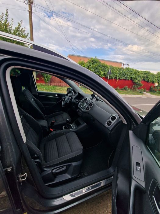 Vând Volskwagen Tiguan