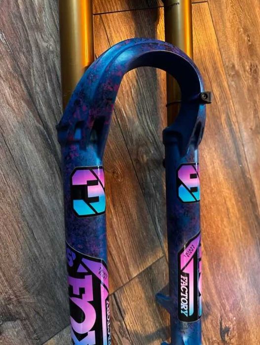 Вилка Уникат! Fox 38 Factory 170 Grip2