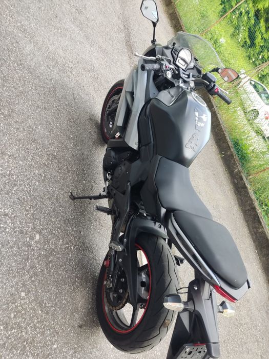 Kawasaki er6f 650cc