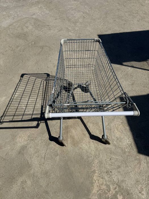 Тележка для магазинов и супермаркетов