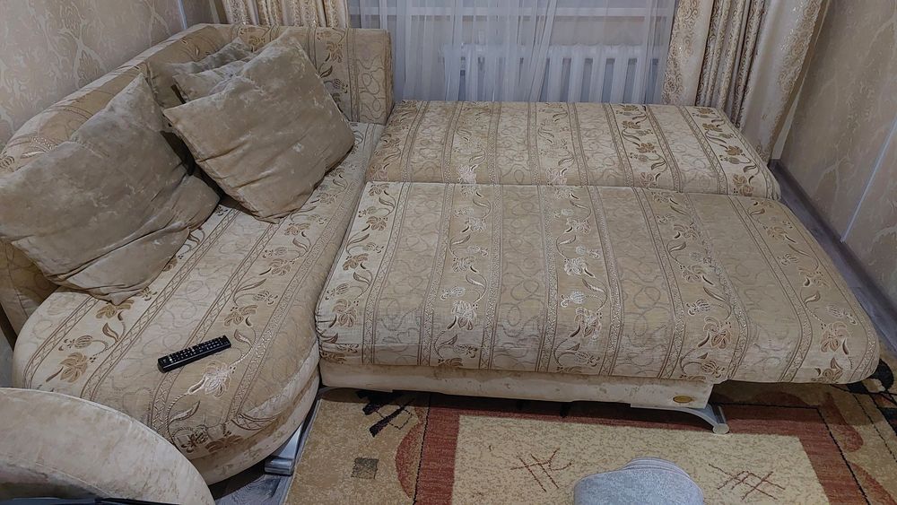 Угловой диван и подростковый диван