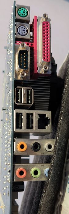 Материнская плата