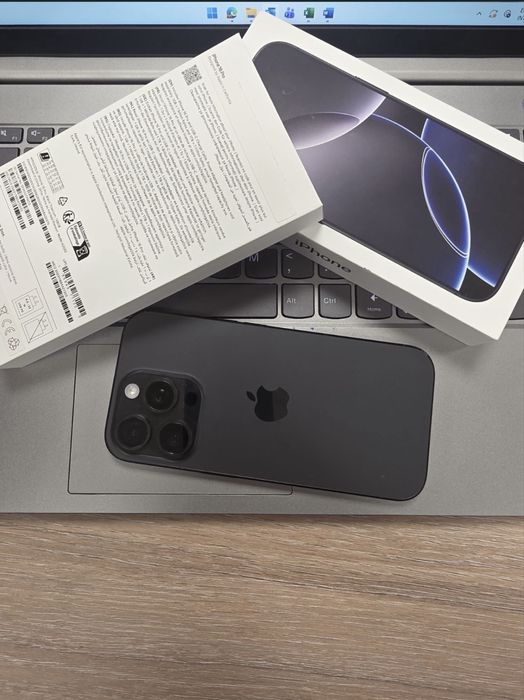Iphone 16 pro impecabil