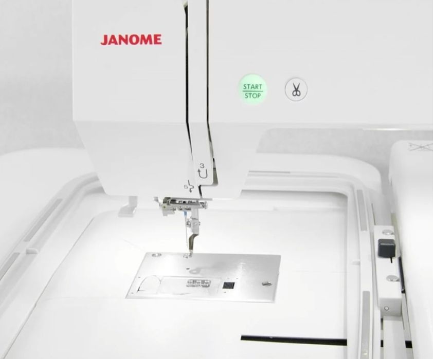 Вышивальная машина Janome Memory Craft  500E
