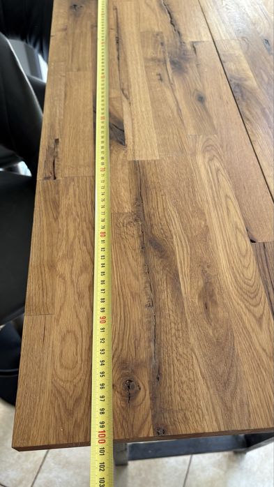 Scaune de bar si masa