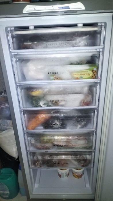 Продам морозильную камеру