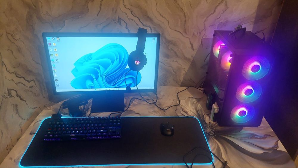 Договорная Продаеться пк