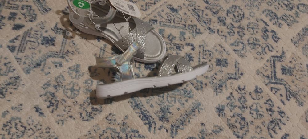 Босоножки женские