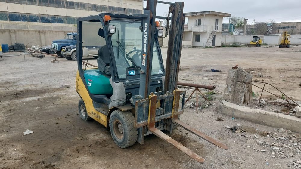 Кара вилочный погрузчик