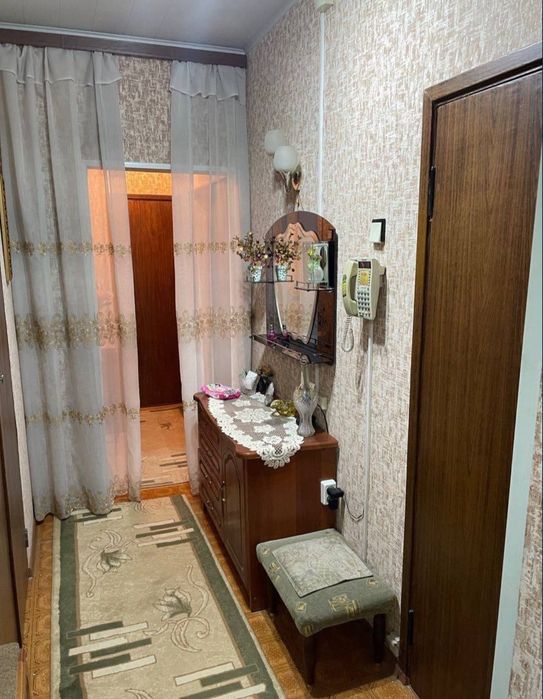 Срочно Продаётся Яккасарай Бабур 2/8/9 с мебелью техникой !