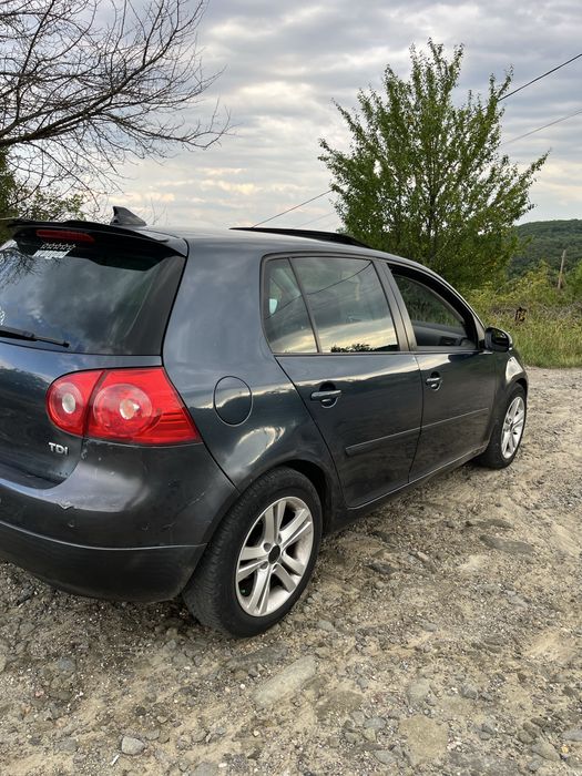 Vând Golf 5 1.9tdi 2007