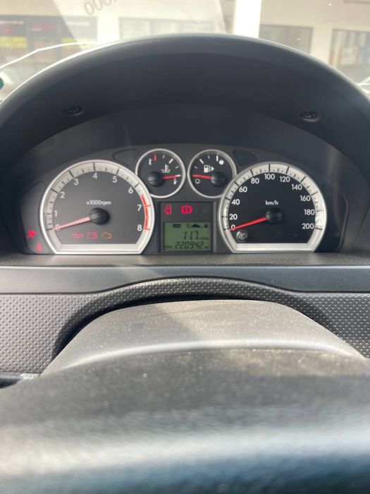 Nexia 2  1.6 holati zor tehnichiski ish yoq 2010 gen bor
