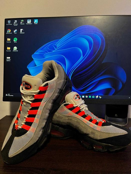 Air Max 95 Solar Red