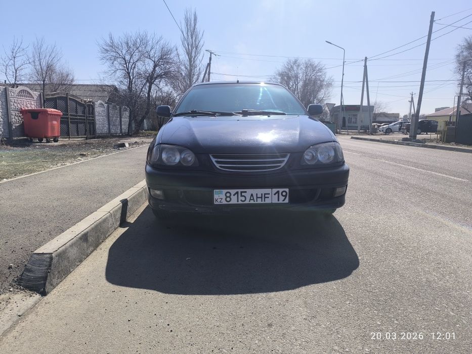 Авенсис 1998 год