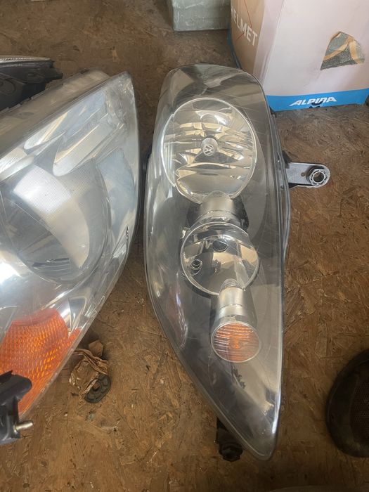 Ляв фар за Голф 5 +