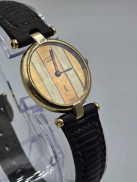 Ceas Cartier cu curea de piele