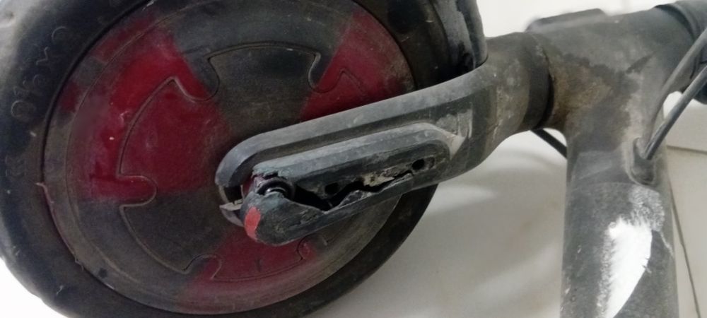 Велосипед бмв , електрсамокат