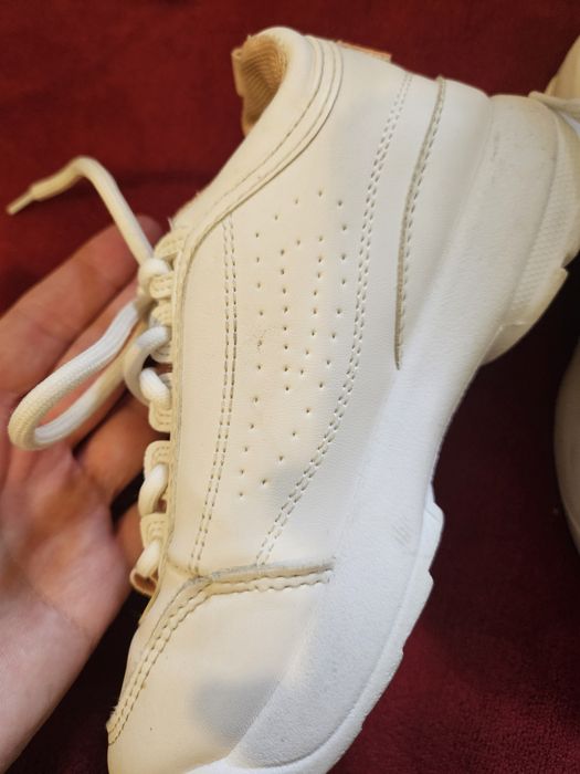 Vand adidasi fete, marimea 31, albi